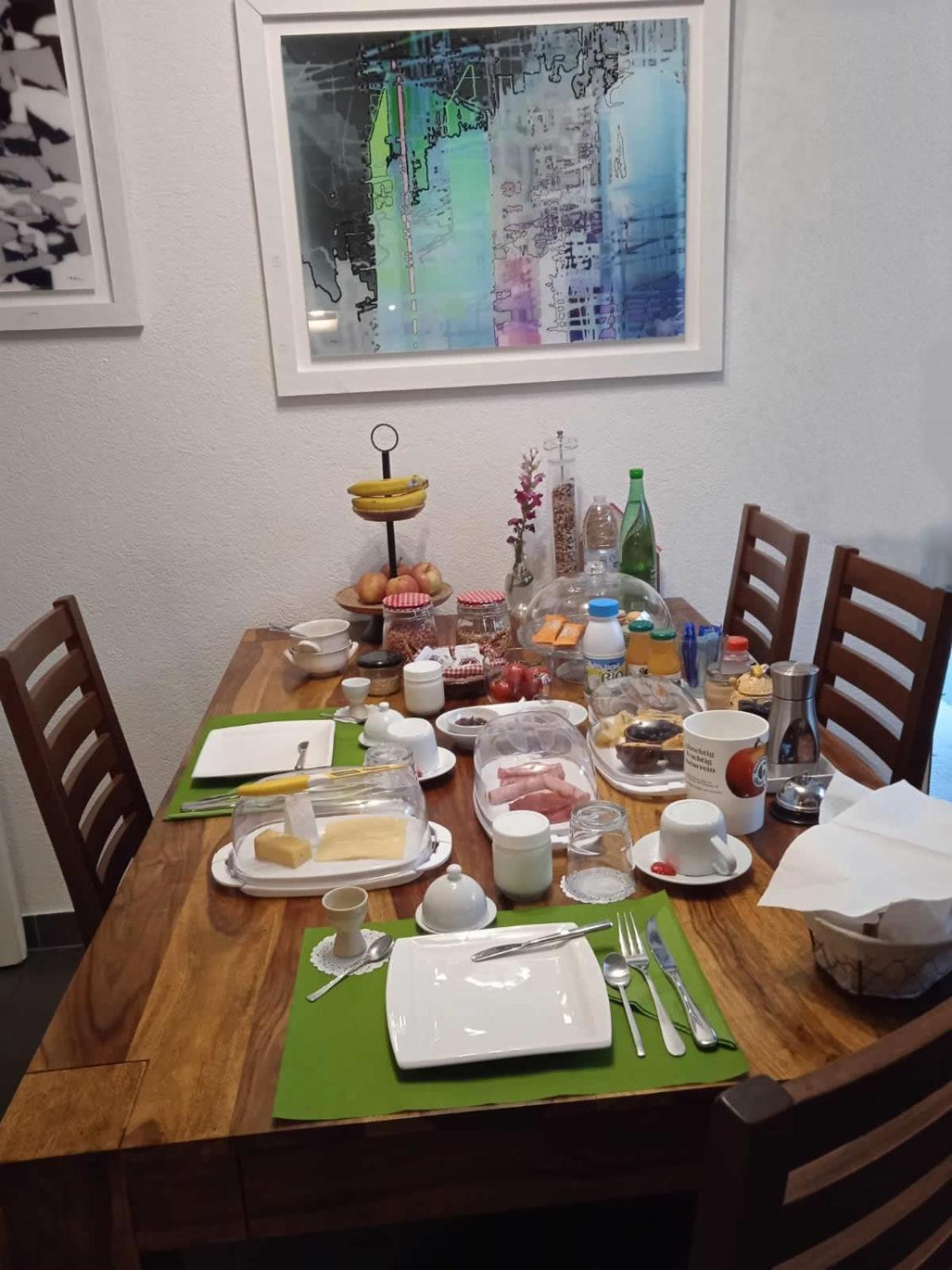 Kiki'S B&B Basel Bagian luar foto